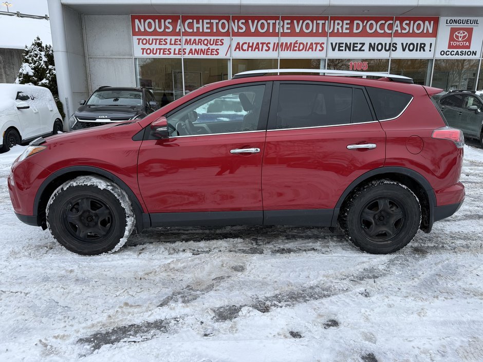 Toyota RAV4 Limited 2016-1