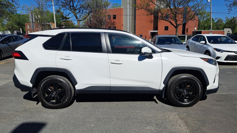 2019 Toyota RAV4 LE-2