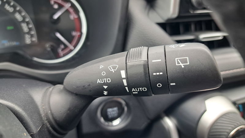 2020 Camions Toyota RAV4 Limitée-12