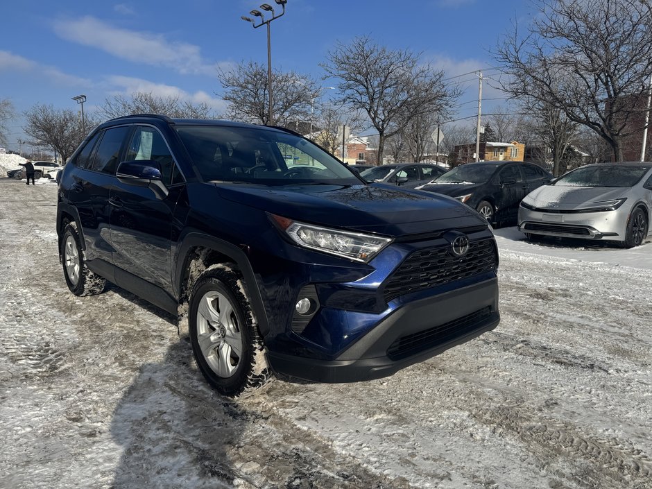 Toyota RAV4 XLE 2021-14