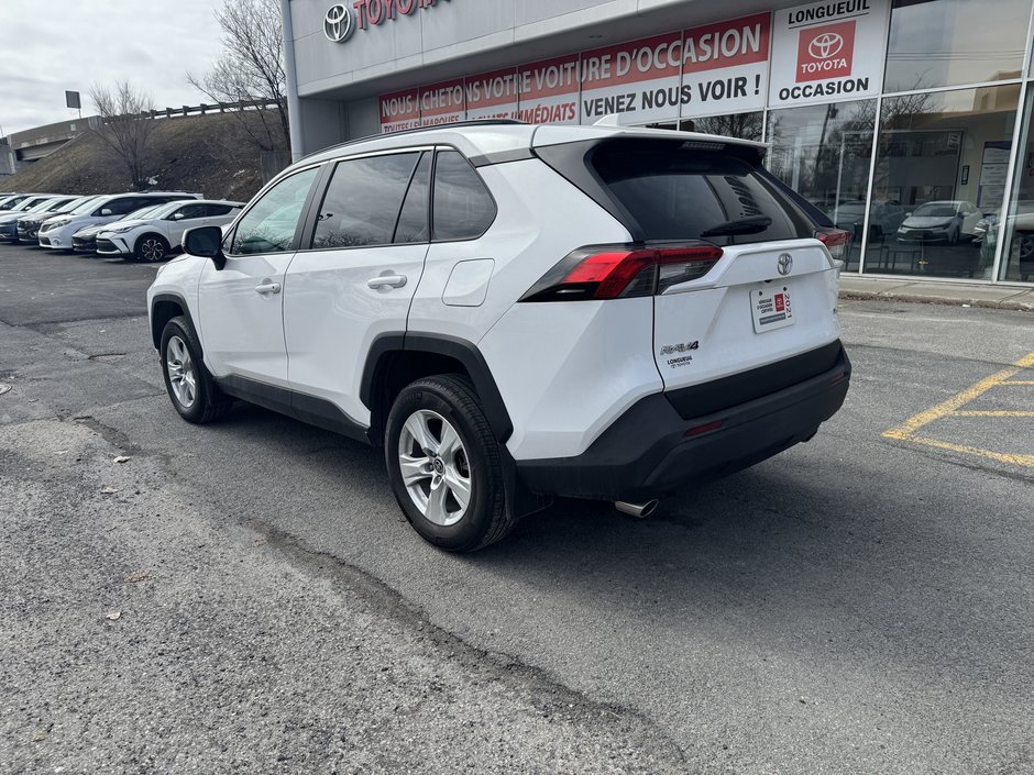 Toyota RAV4 XLE 2021-4