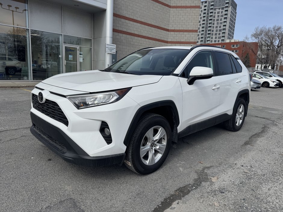 Toyota RAV4 XLE 2021-0