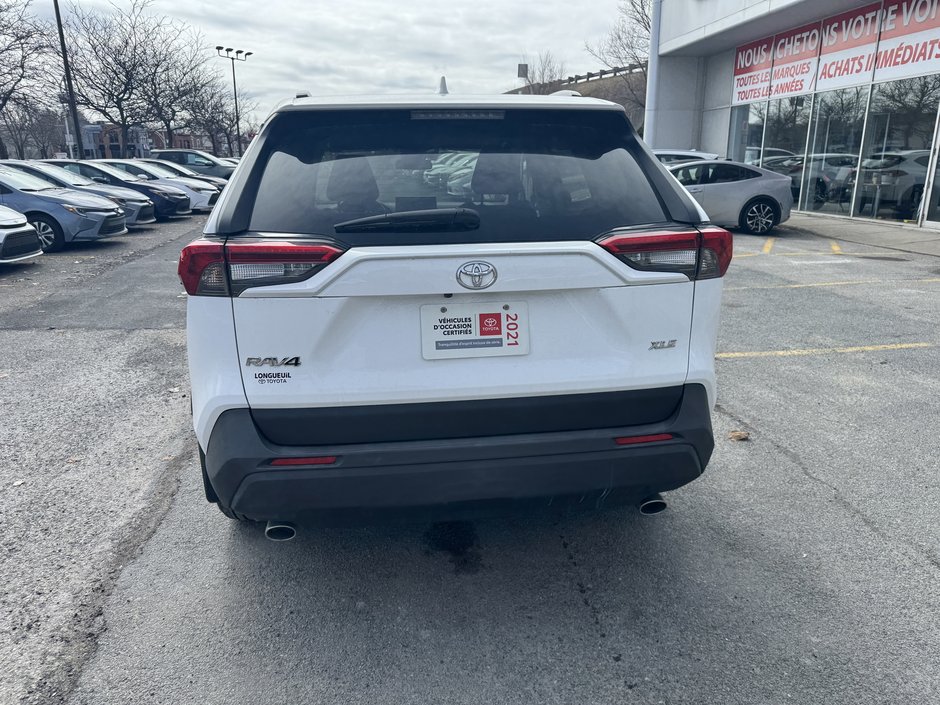 Toyota RAV4 XLE 2021-18