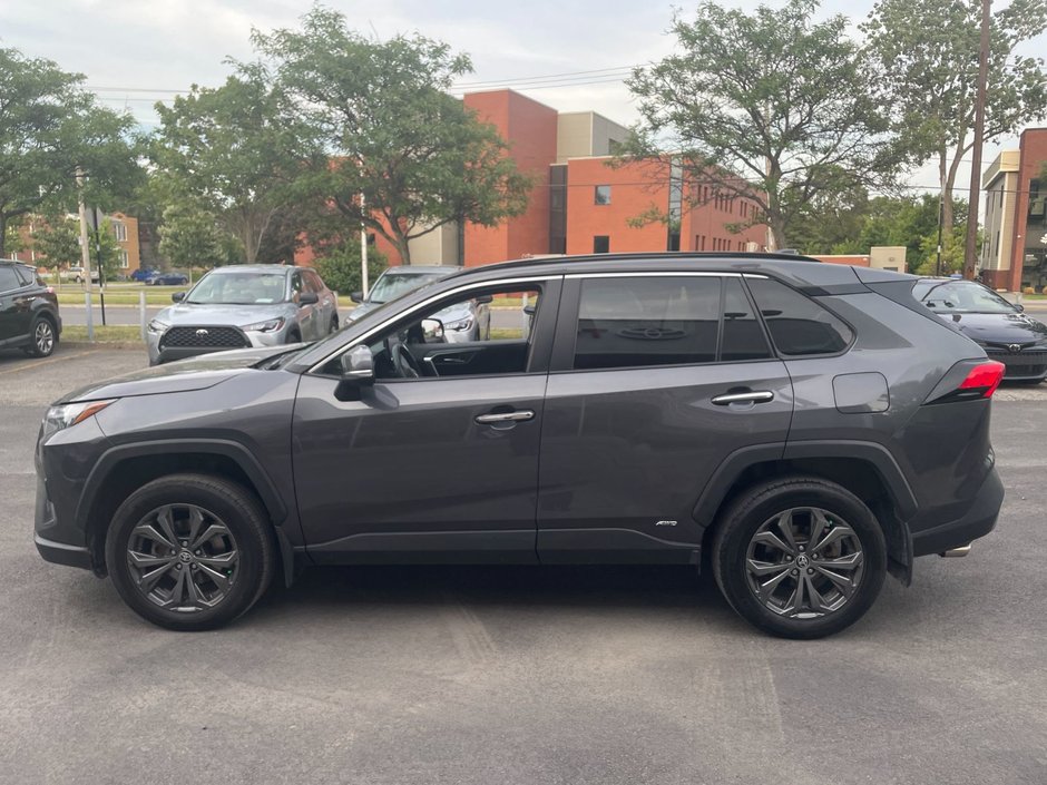2023 Toyota RAV4 Hybrid Limited-1