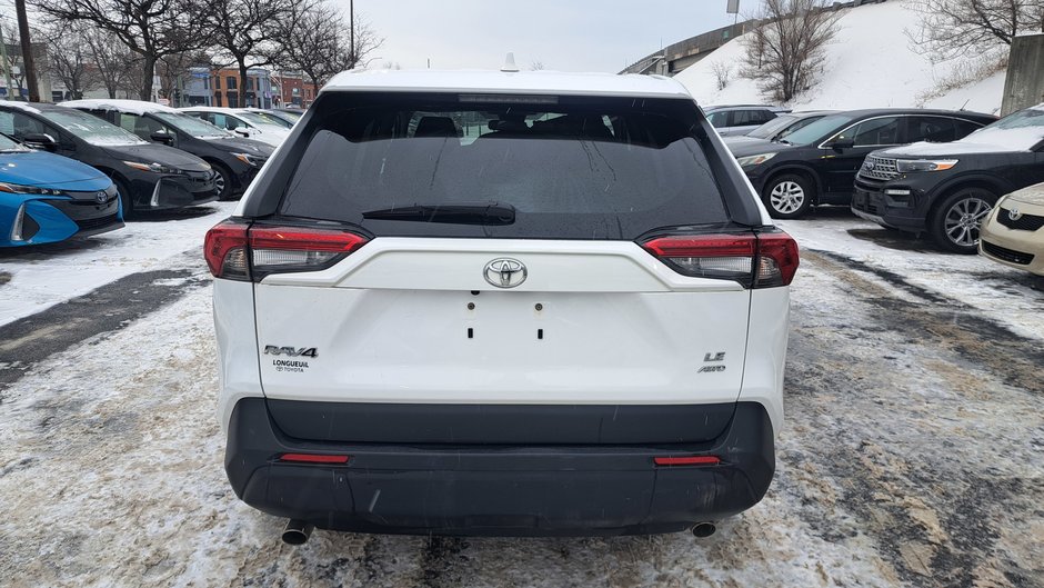 2024 Toyota RAV4 LE-26