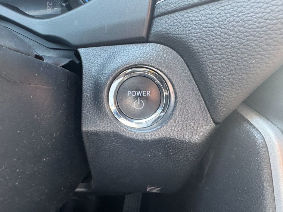2024 Toyota RAV4 Hybrid XLE-18