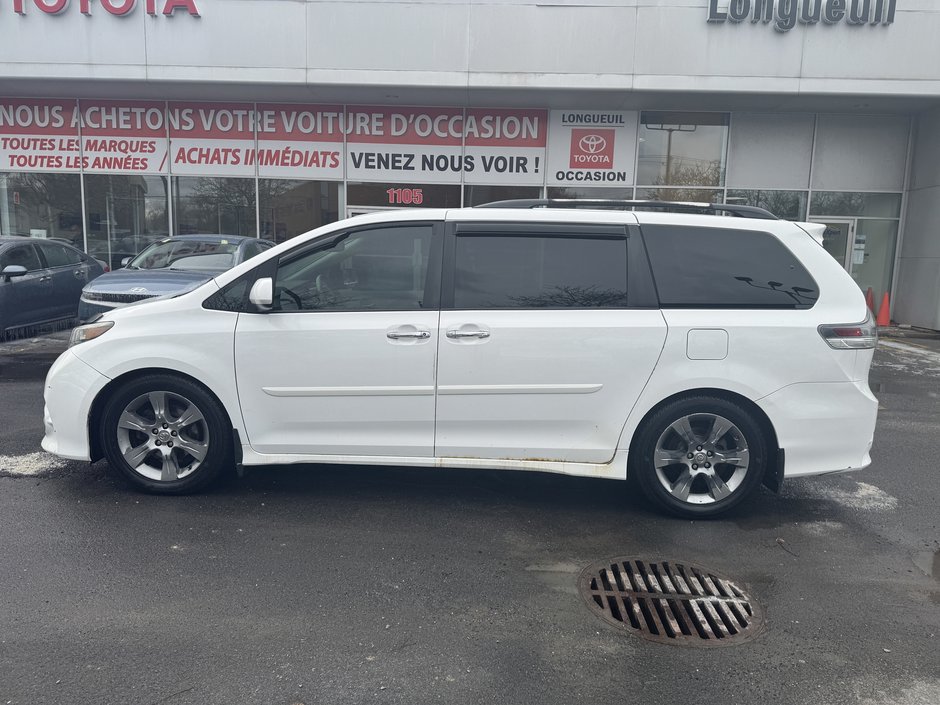 2013 Toyota Sienna SE-20