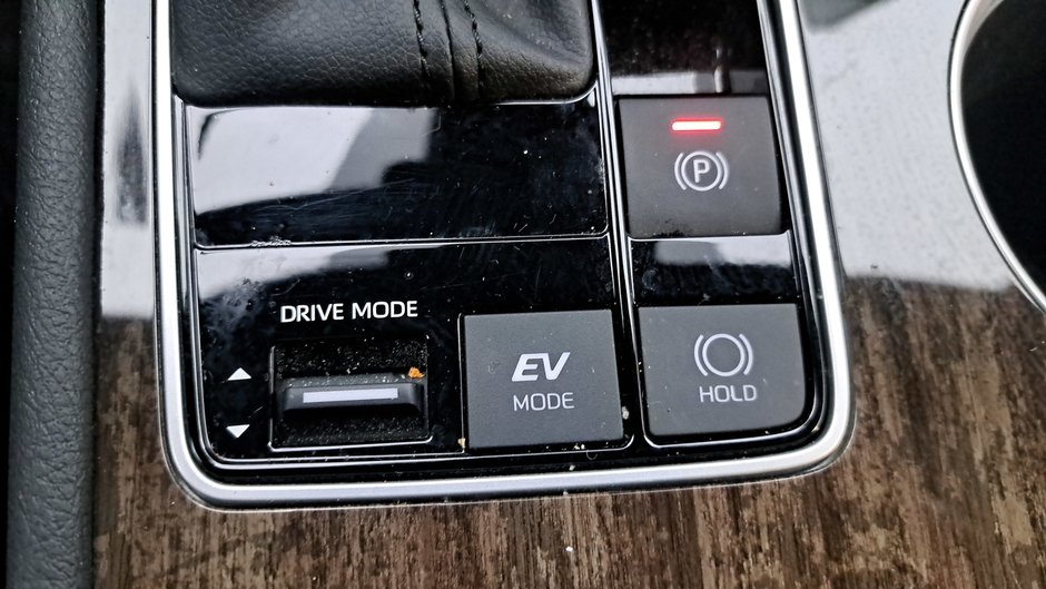 2025 Toyota Sienna Limited-22