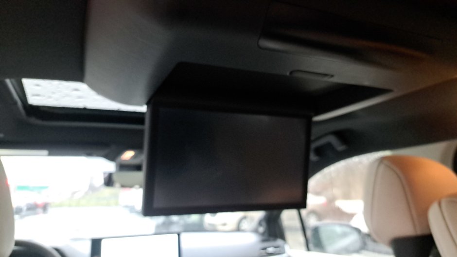 2025 Toyota Sienna Limited-29