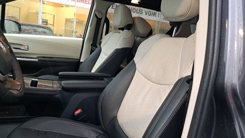 2025 Toyota Sienna Limited-8