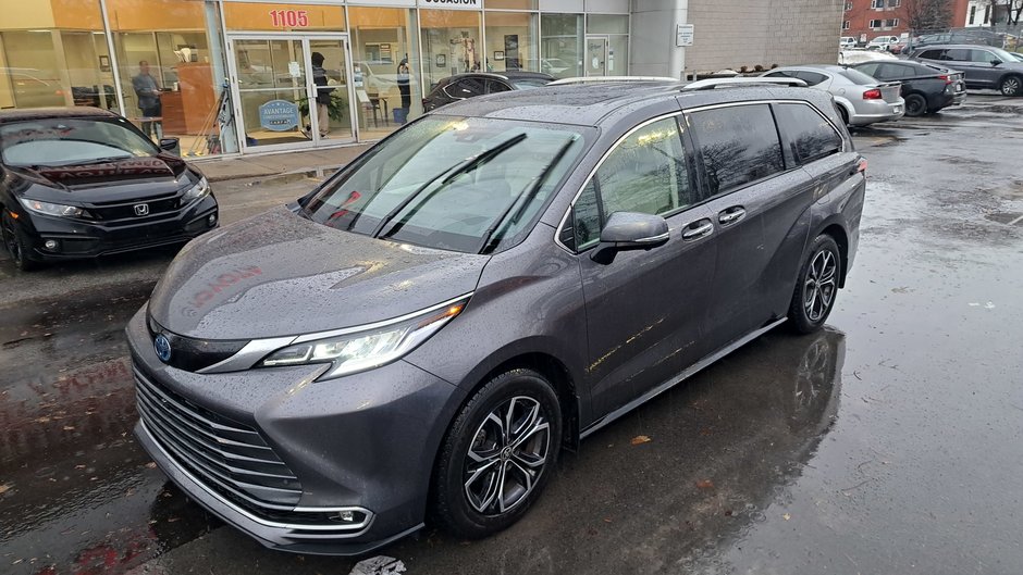 2025 Toyota Sienna Limited-39