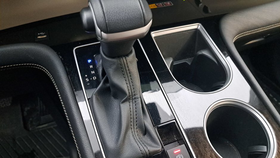 2025 Toyota Sienna Limited-21