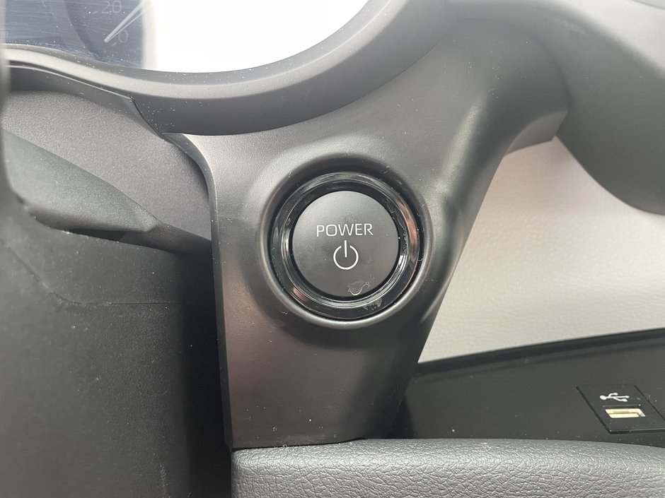 Toyota Sienna Hybrid XLE 8-PASS 2025-47