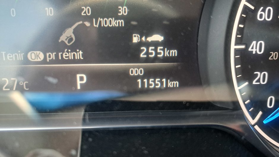 Toyota Venza Hybrid LE 2023-11
