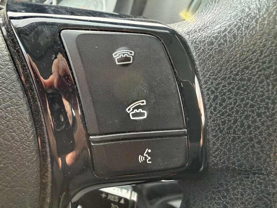 Toyota Yaris Hatchback LE 2018-19