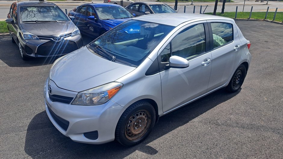 2012 Toyota Yaris Hatchback 5DR LE 4A-26