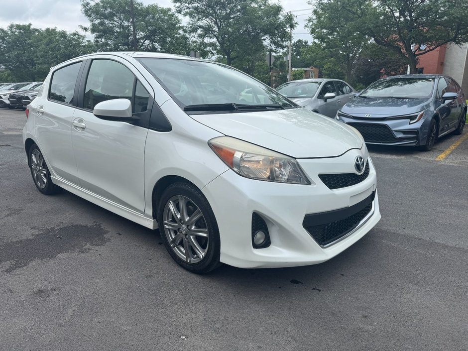 2013 Toyota Yaris LE-6