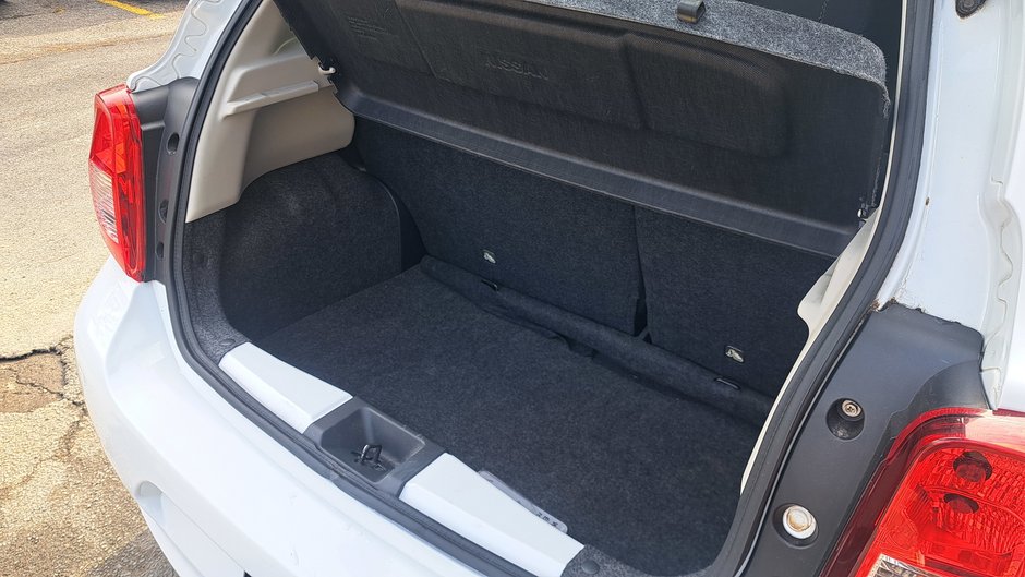 2015 Nissan Micra SV-28