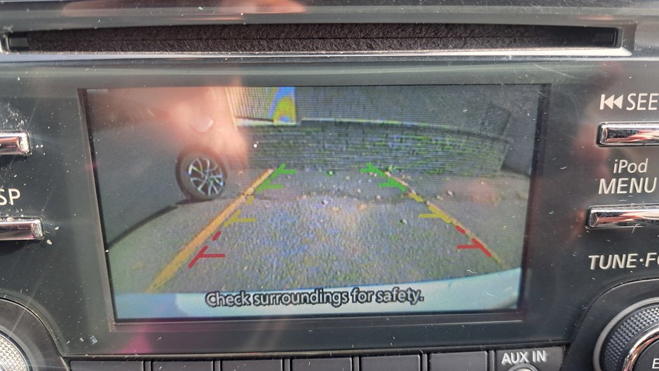 2015 Nissan Micra SV-17