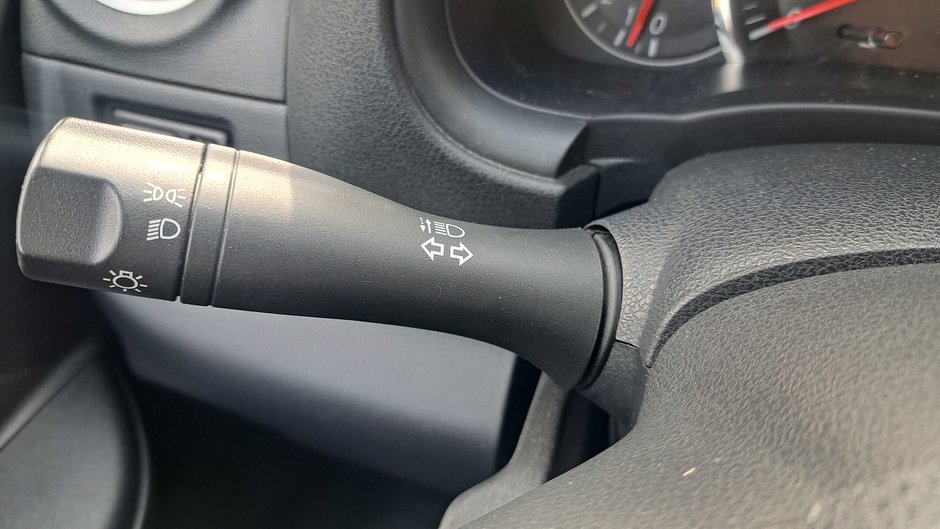 2015 Nissan Micra SV-14