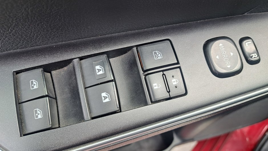 2015 Voitures Toyota Camry SE-21