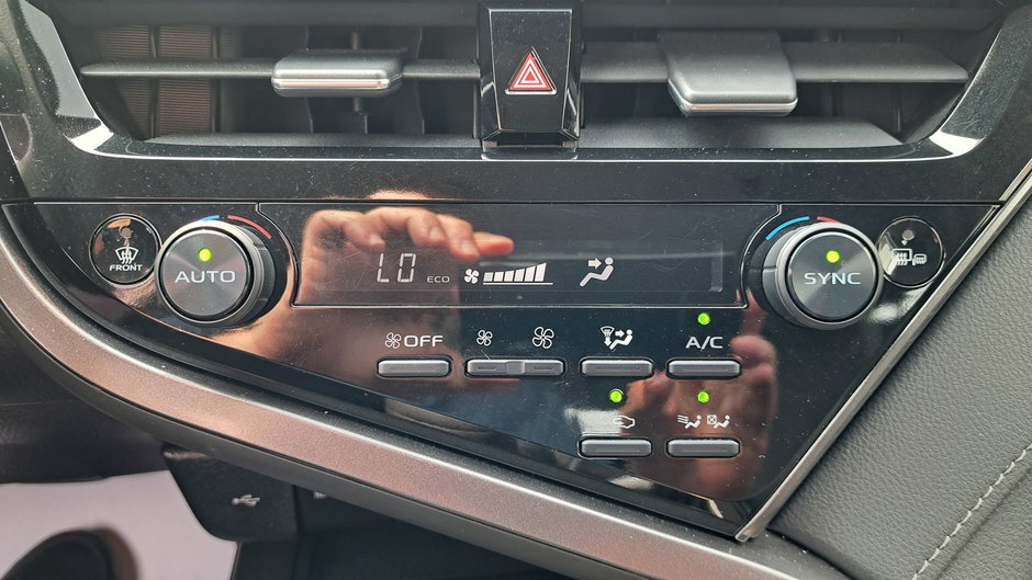 Toyota Camry Hybrid LE 2021-19