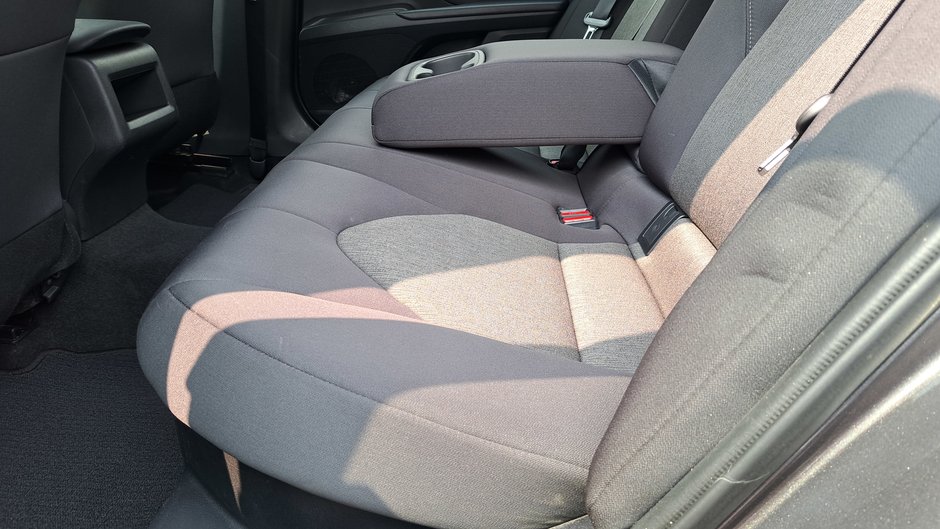 Toyota Camry Hybrid LE 2021-25