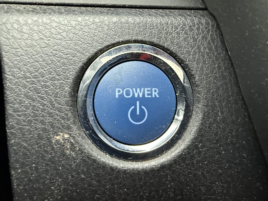 Toyota Camry Hybrid XSE 2021-24