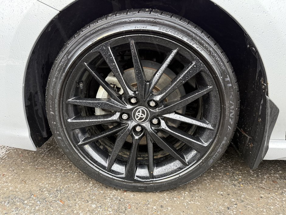 Toyota Camry Hybrid XSE 2021-39