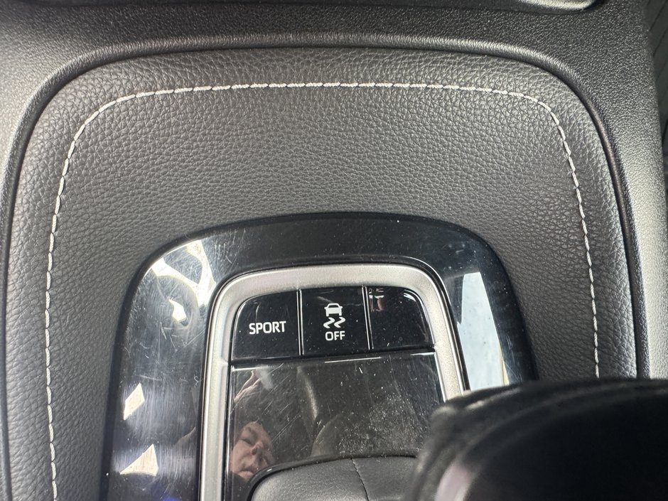 Voitures Toyota Corolla à hayon  2019-13