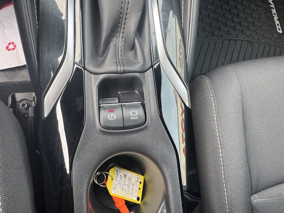 Voitures Toyota Corolla à hayon  2019-12
