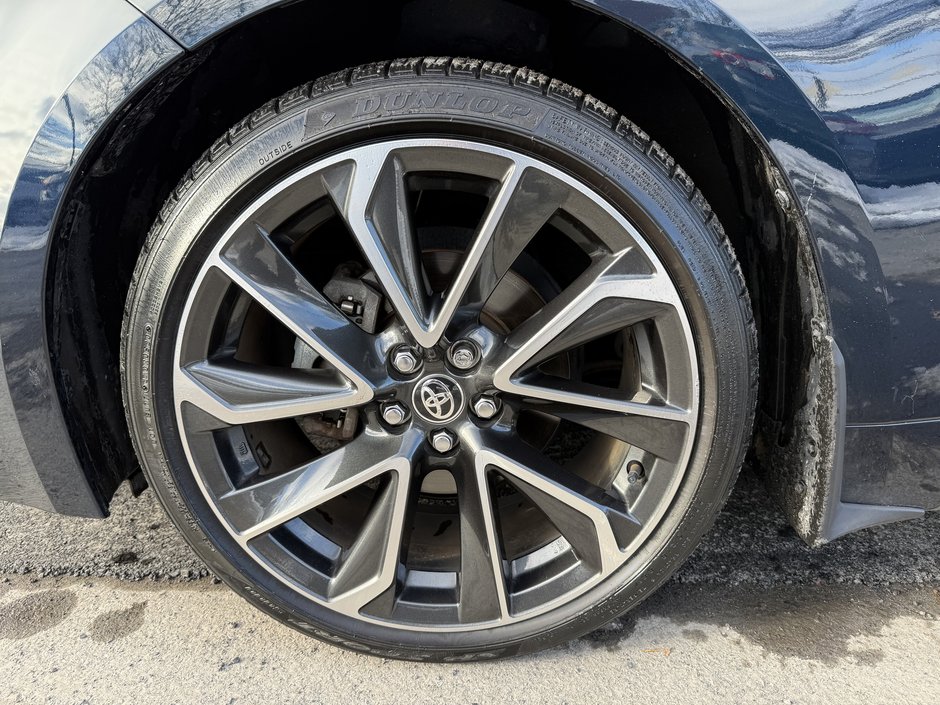 Toyota Corolla Hatchback  2020-41