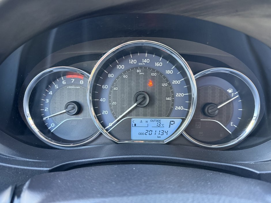 Toyota Corolla LE 2015-14