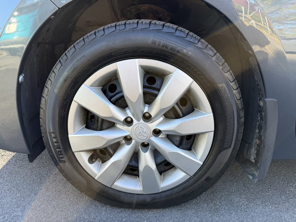 Toyota Corolla LE 2015-33