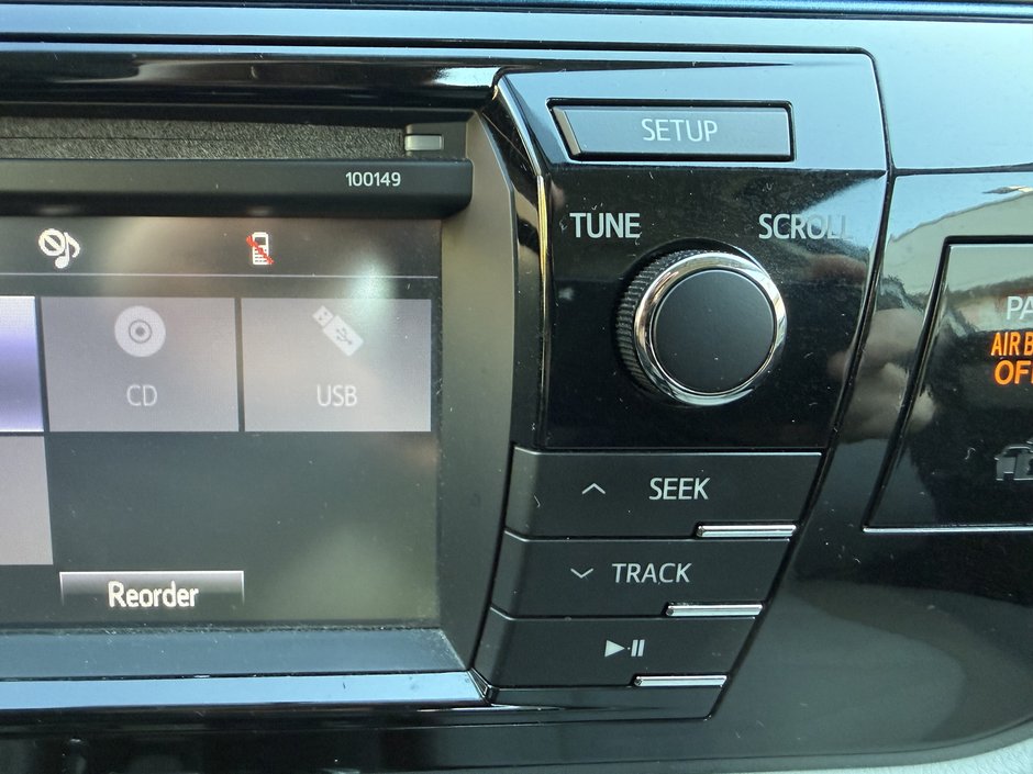 Toyota Corolla LE 2015-25