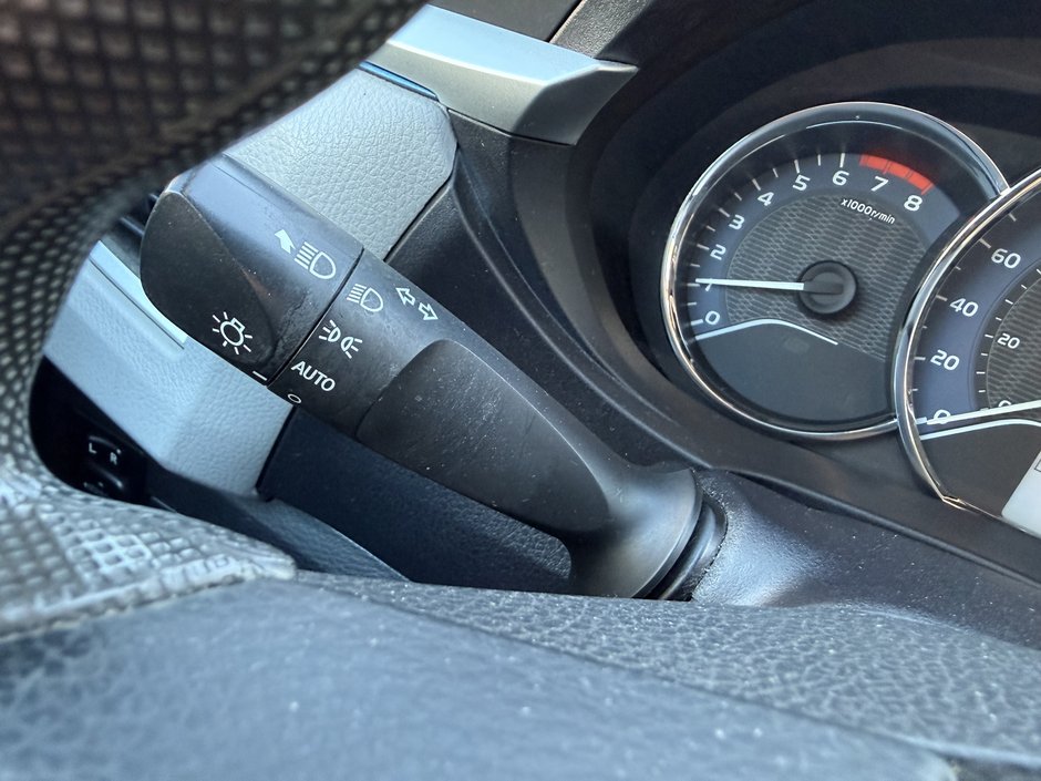 Toyota Corolla LE 2015-16