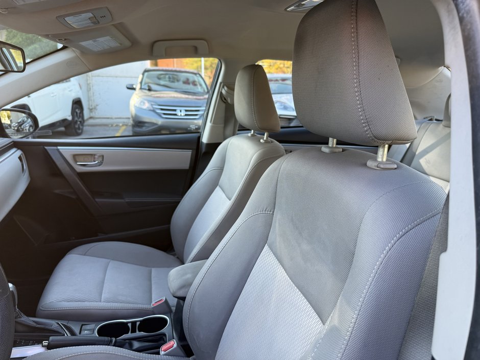 Toyota Corolla LE 2015-11