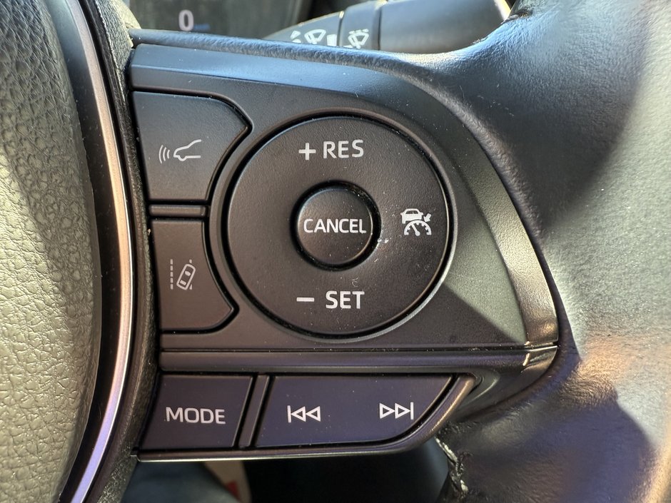 Voitures Toyota Corolla LE 2021-17