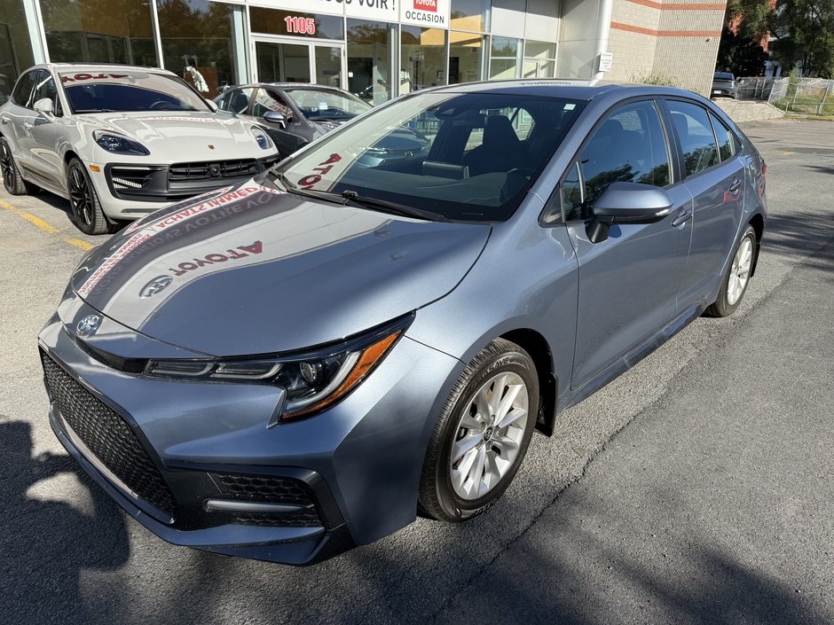 Voitures Toyota Corolla LE 2021-1