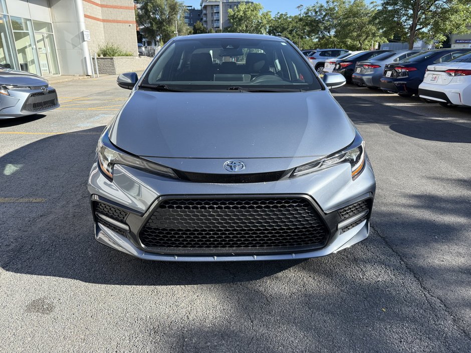 Voitures Toyota Corolla LE 2021-8