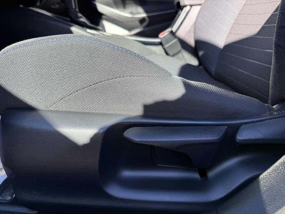 Voitures Toyota Corolla LE 2021-9