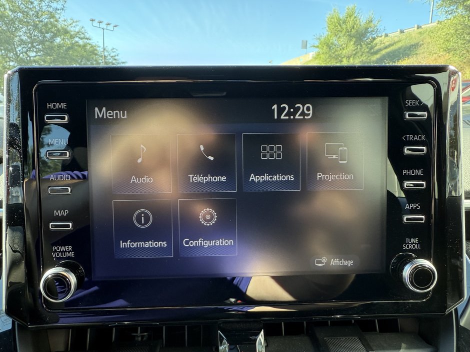 Voitures Toyota Corolla LE 2021-23