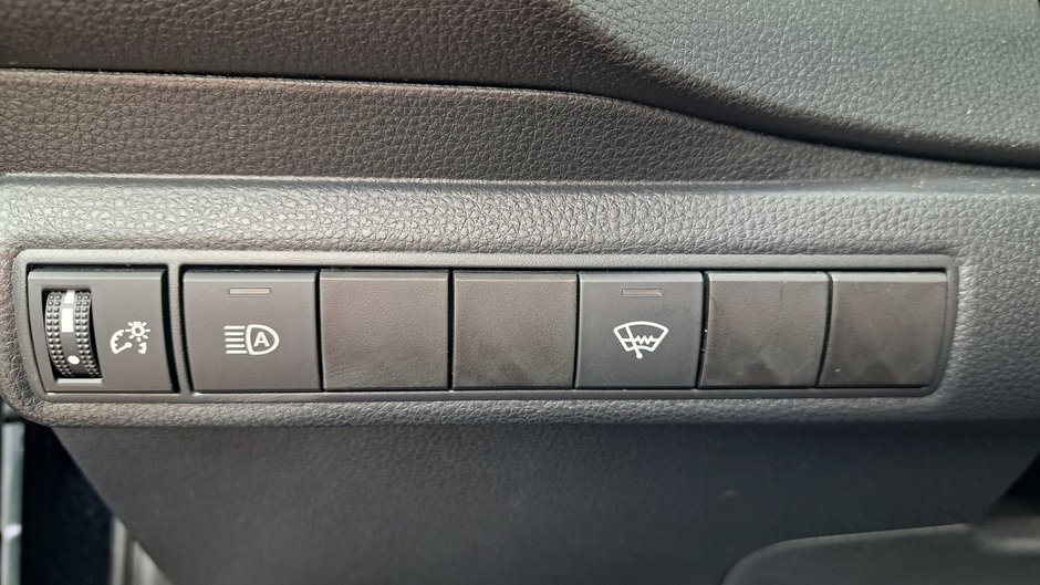 2021 Voitures Toyota Corolla LE-23