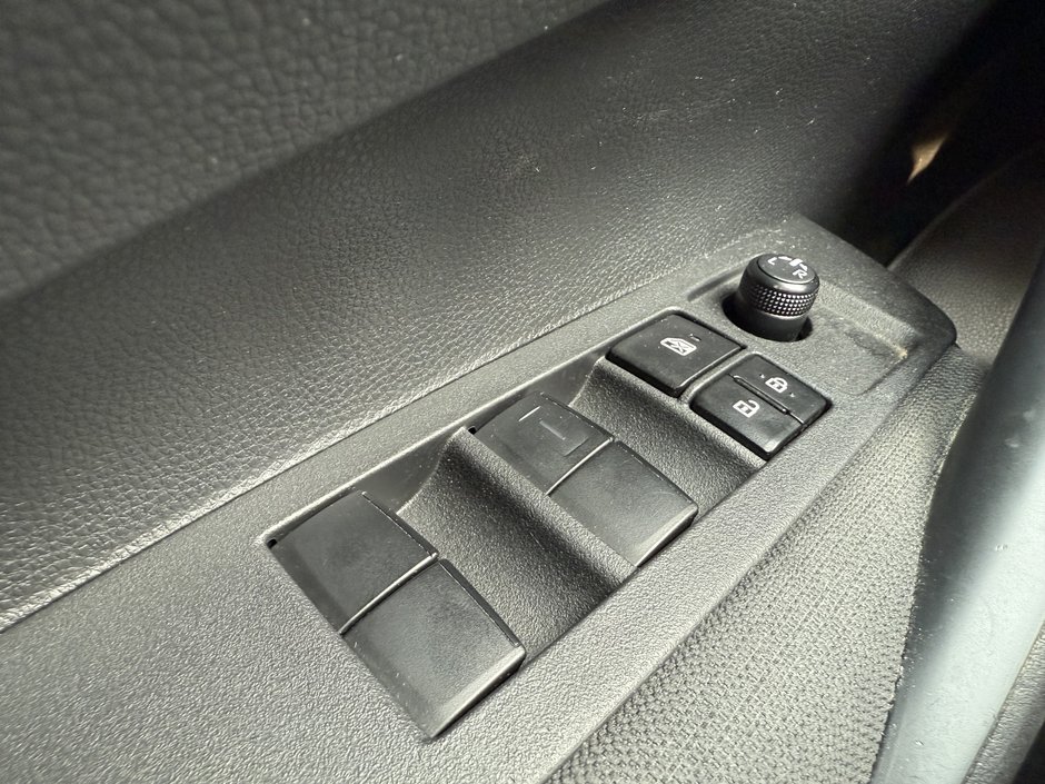 2021 Voitures Toyota Corolla LE-21