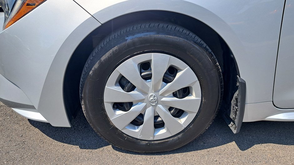 Toyota Corolla L 2021-31