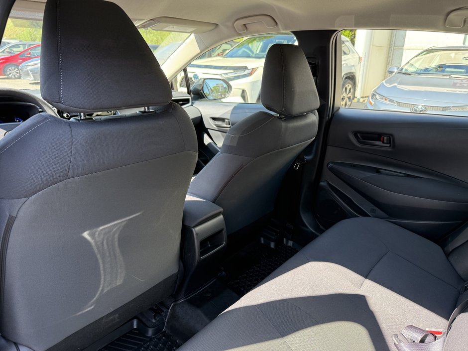 2022 Voitures Toyota Corolla Hybride-31