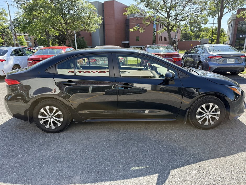 2022 Voitures Toyota Corolla Hybride-6