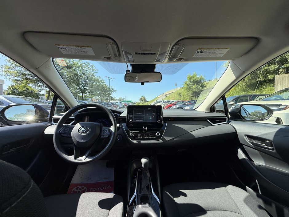 2022 Voitures Toyota Corolla Hybride-32