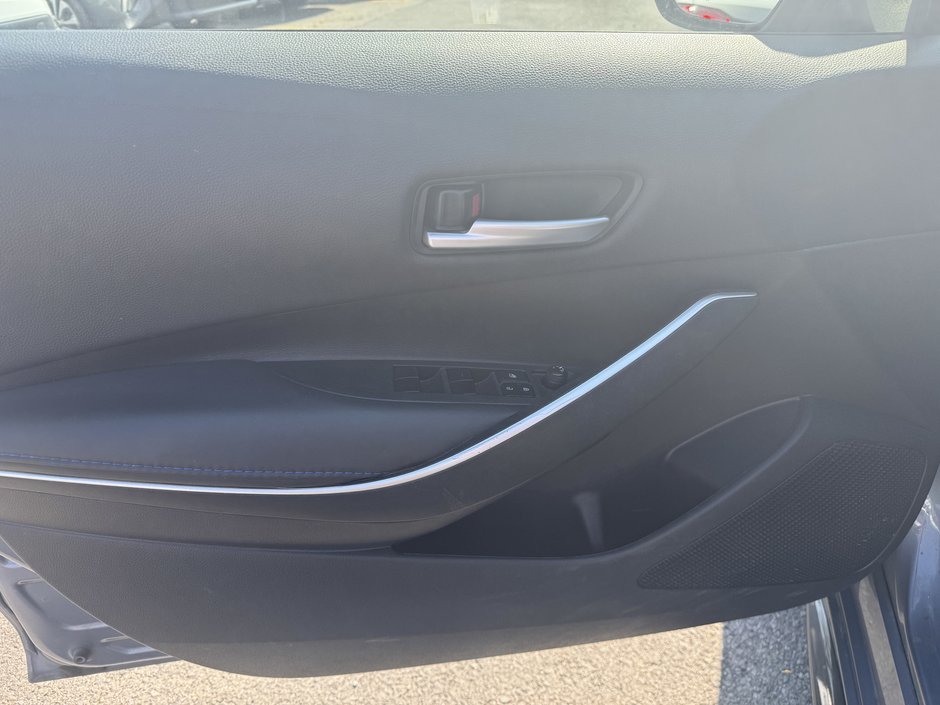 Toyota Corolla SE 2022-9