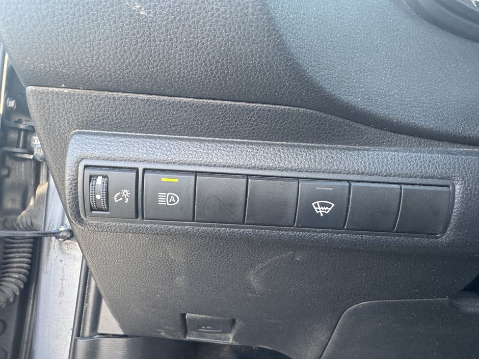 Toyota Corolla SE 2022-16